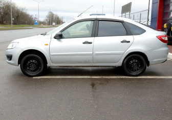 Подержанный автомобиль LADA (ВАЗ) Granta Liftback 2016 года (8 фото)