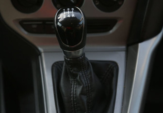 Подержанный автомобиль Ford Focus Hatchback 2011 года (13 фото)