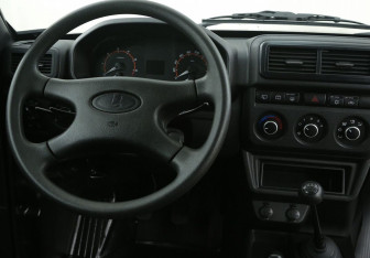 Подержанный автомобиль LADA (ВАЗ) 2121 (4x4) 2020 года (14 фото)