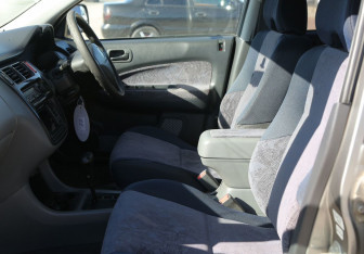 Подержанный автомобиль Honda HR-V 1999 года (10 фото)