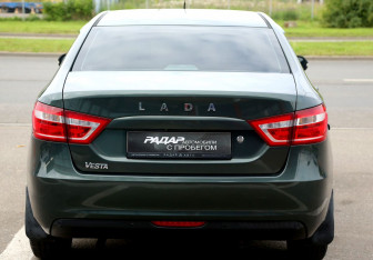 Подержанный автомобиль LADA (ВАЗ) Vesta Sedan 2017 года (5 фото)