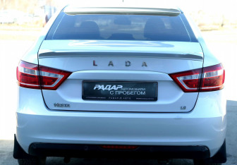 Подержанный автомобиль LADA (ВАЗ) Vesta Sedan 2017 года (5 фото)