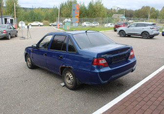 Подержанный автомобиль Daewoo Nexia Sedan 2012 года (5 фото)
