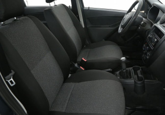 Подержанный автомобиль LADA (ВАЗ) Granta Sedan 2013 года (10 фото)