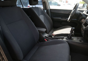 Подержанный автомобиль Mitsubishi Lancer Sedan 2006 года (10 фото)