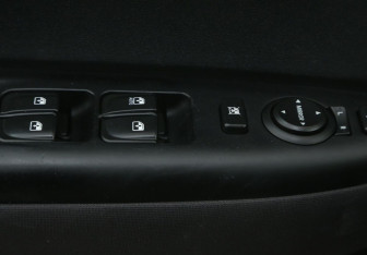 Подержанный автомобиль Hyundai i20 2010 года (17 фото)