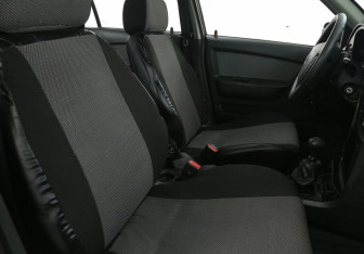 Подержанный автомобиль Daewoo Nexia Sedan 2010 года (10 фото)