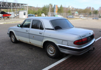Подержанный автомобиль ГАЗ 31105 «Волга» 2006 года (5 фото)