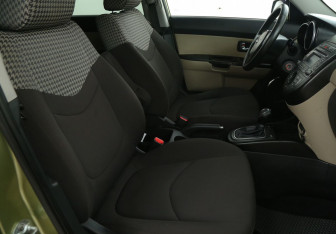 Подержанный автомобиль Kia Soul 2011 года (10 фото)