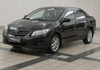 Подержанный автомобиль Toyota Corolla Sedan 2008 года (8 фото)