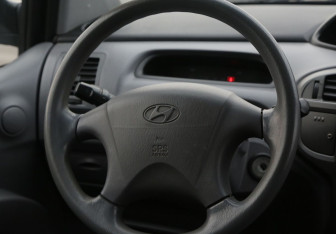 Подержанный автомобиль Hyundai Matrix 2006 года (16 фото)