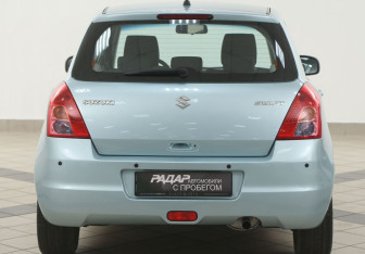 Подержанный автомобиль Suzuki Swift Hatchback 2007 года (3 фото)