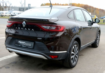 Подержанный автомобиль Renault Arkana 2020 года (6 фото)