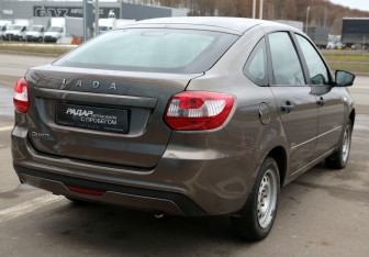 Подержанный автомобиль LADA (ВАЗ) Granta Liftback 2020 года (6 фото)