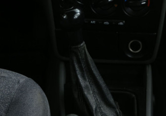 Подержанный автомобиль Kia Spectra Sedan 2006 года (15 фото)