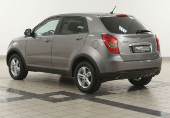 Подержанный автомобиль SsangYong Actyon 2012 года (2 фото)
