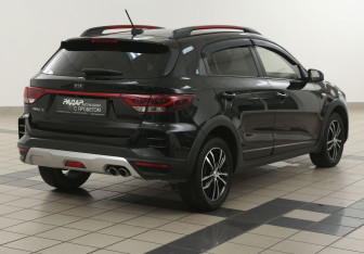 Подержанный автомобиль Kia Rio Hatchback 2020 года (4 фото)
