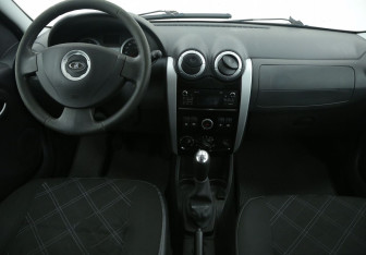 Подержанный автомобиль LADA (ВАЗ) Largus Wagon 2018 года (12 фото)