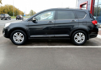 Подержанный автомобиль Great Wall Hover H6 2015 года (8 фото)