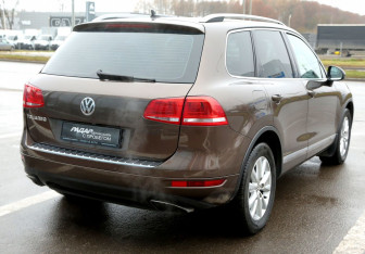 Подержанный автомобиль Volkswagen Touareg 2012 года (6 фото)