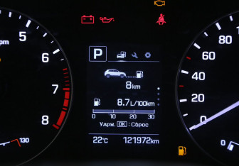 Подержанный автомобиль Hyundai Creta 2017 года (18 фото)