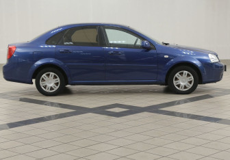 Подержанный автомобиль Chevrolet Lacetti Sedan 2011 года (5 фото)