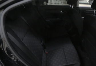 Подержанный автомобиль Kia Rio Sedan 2017 года (7 фото)