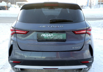 Подержанный автомобиль Jetour X50 2024 года (5 фото)
