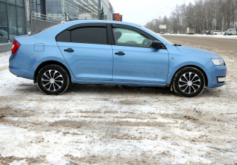 Подержанный автомобиль Skoda Rapid Liftback 2017 года (7 фото)
