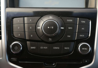 Подержанный автомобиль Chevrolet Cruze Sedan 2011 года (16 фото)