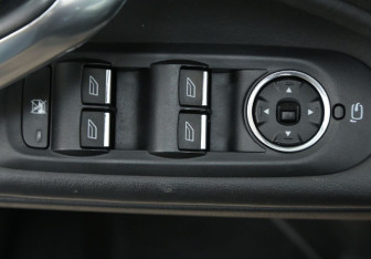 Подержанный автомобиль Ford Mondeo Sedan 2011 года (18 фото)