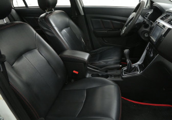 Подержанный автомобиль Lifan Solano 2018 года (10 фото)