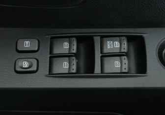 Подержанный автомобиль SsangYong Actyon 2011 года (17 фото)