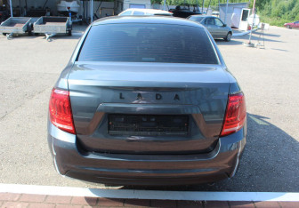 Подержанный автомобиль LADA (ВАЗ) Granta Sedan 2018 года (6 фото)