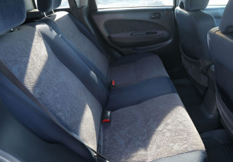 Подержанный автомобиль Honda HR-V 1999 года (11 фото)