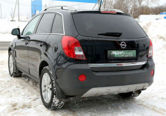 Подержанный автомобиль Opel Antara 2014 года (4 фото)