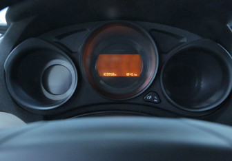 Подержанный автомобиль Citroen C4 Sedan 2014 года (11 фото)