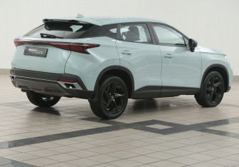 Подержанный автомобиль Omoda C5 2023 года (4 фото)