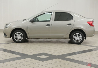 Подержанный автомобиль Renault Logan Sedan 2014 года (7 фото)