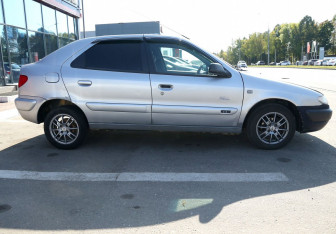 Подержанный автомобиль Citroen Xsara Hatchback 2000 года (7 фото)