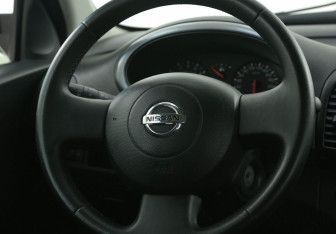 Подержанный автомобиль Nissan Micra Hatchback 2008 года (16 фото)