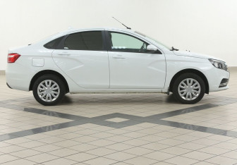 Подержанный автомобиль LADA (ВАЗ) Vesta Sedan 2021 года (5 фото)