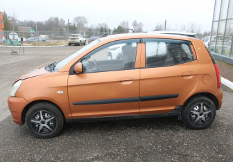 Подержанный автомобиль Kia Picanto 2007 года (4 фото)