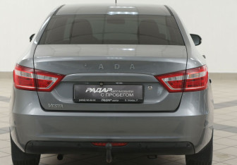 Подержанный автомобиль LADA (ВАЗ) Vesta Sedan 2016 года (3 фото)