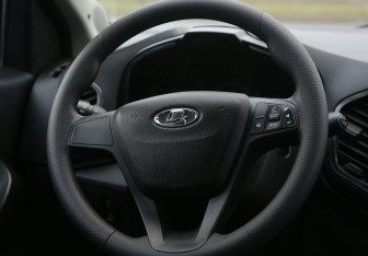 Подержанный автомобиль LADA (ВАЗ) XRAY 2018 года (16 фото)