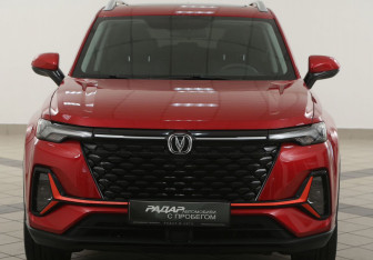 Подержанный автомобиль Changan CS35PLUS 2024 года (6 фото)