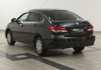 Подержанный автомобиль Nissan Almera Sedan 2018 года (2 фото)