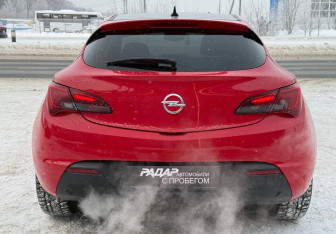 Подержанный автомобиль Opel Astra Hatchback 2013 года (5 фото)