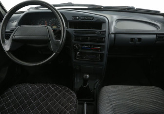 Подержанный автомобиль LADA (ВАЗ) 2114 2011 года (12 фото)