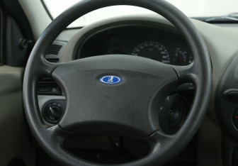 Подержанный автомобиль LADA (ВАЗ) Kalina Wagon 2011 года (16 фото)